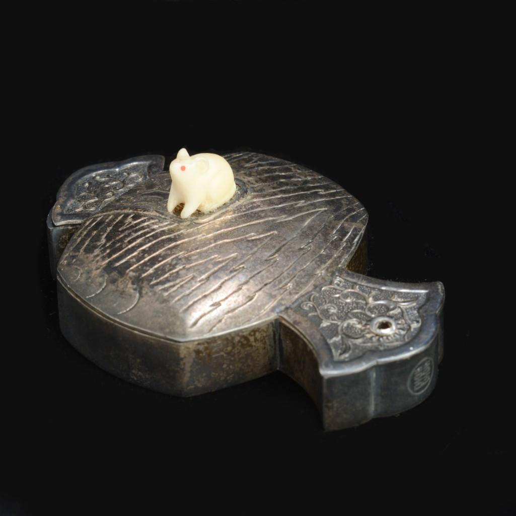 Japanese Daikoku Hammer Box. (1 of 3)