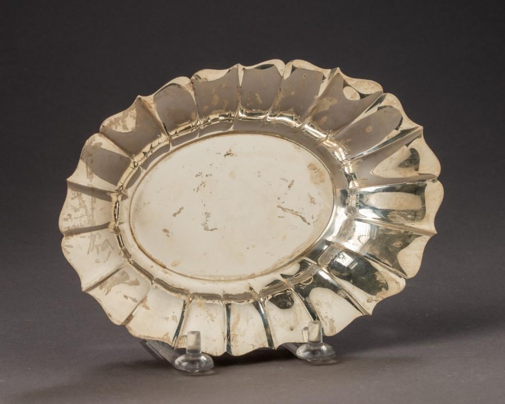 Wallace Sterling Silver Dish. (1 of 2)