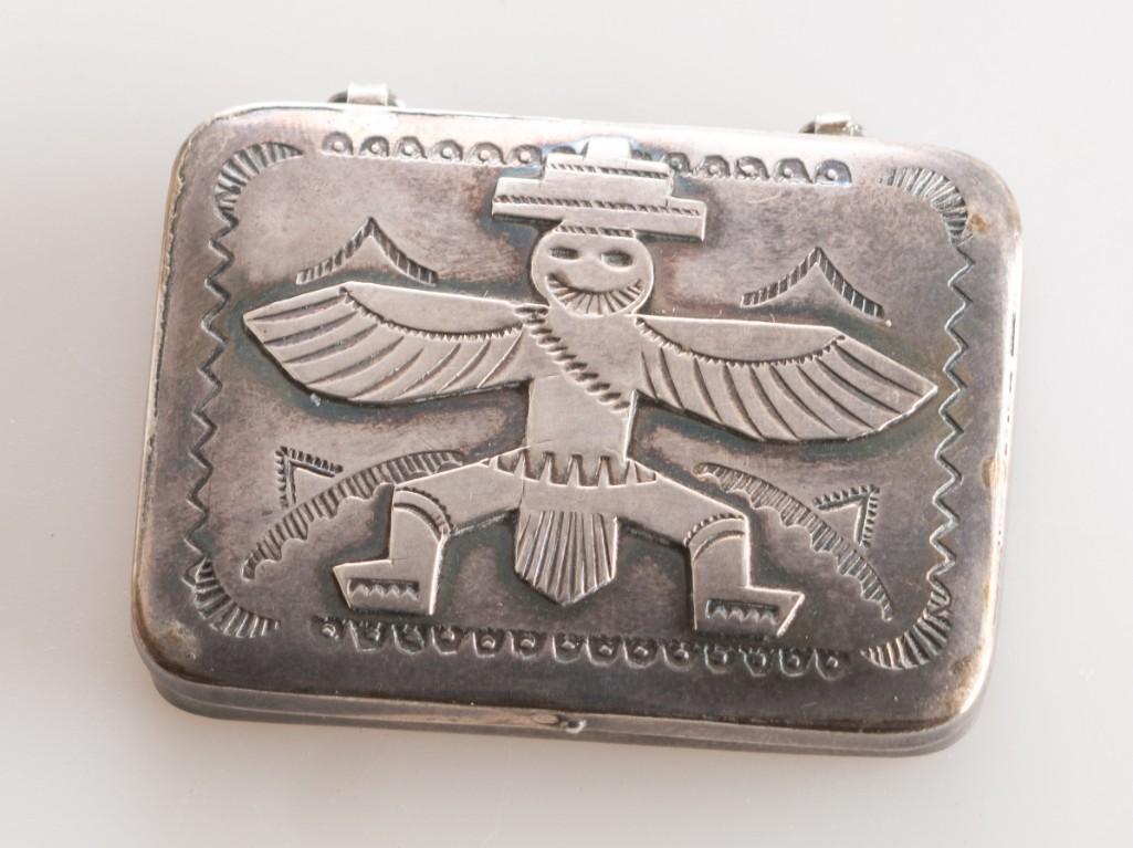 Navajo Silver Pill Box. (1 of 2)