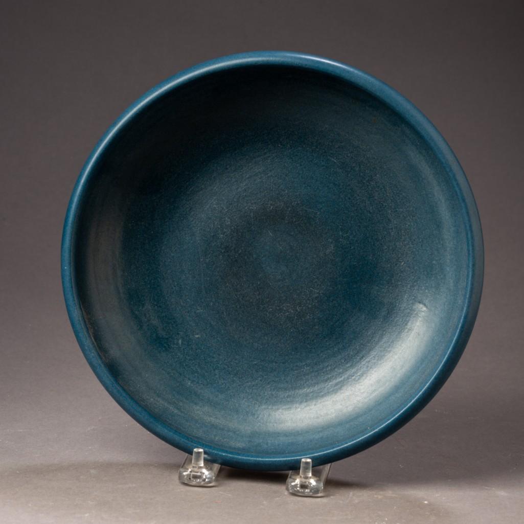 Marblehead Pottery Low Bowl. (1 of 2)
