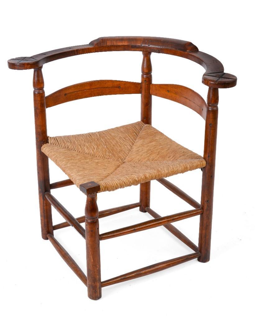 Early American Tiger Maple Corner Chair. (1 of 4)