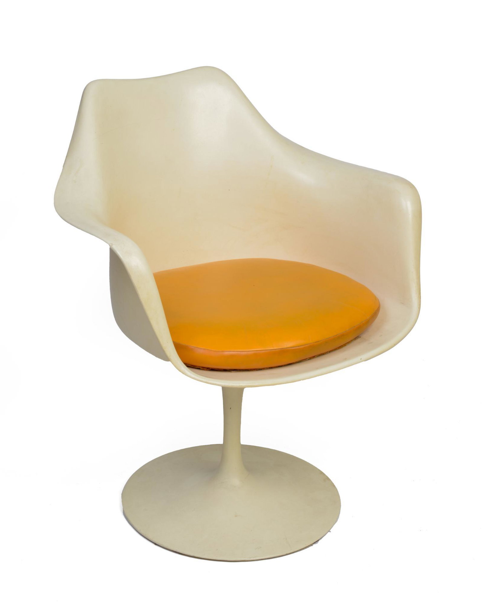 Eero Saarinen Swivel Tulip Armchair for Knoll: 1960's, partial label. Seat height 16 inches, overall height 32 inches.