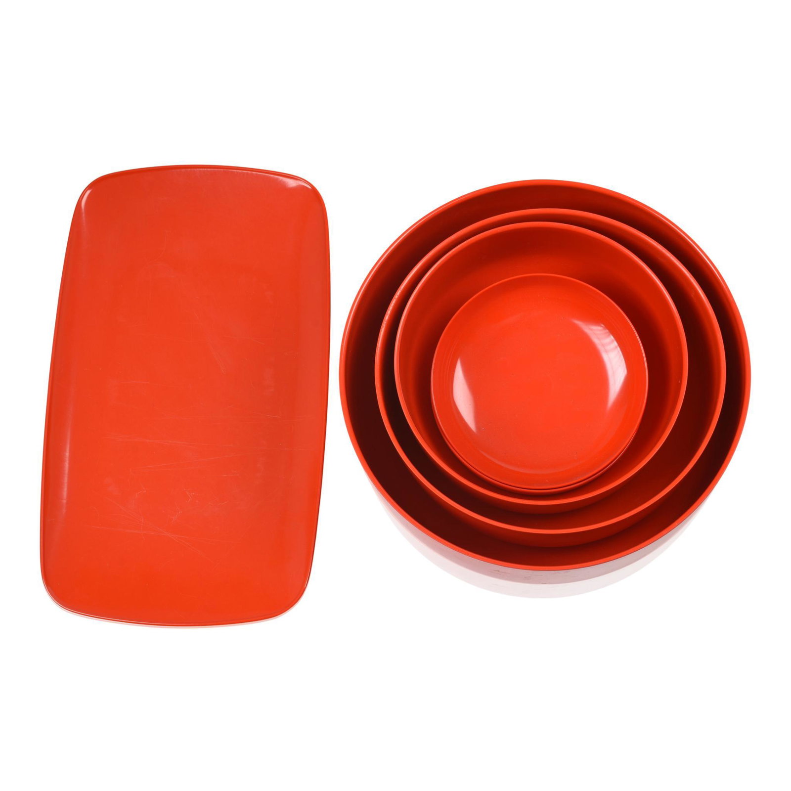 5 Rosti Mepal Melamine Serving Bowls: Designed by Bjorn Christensen, Denmark, c. 1970's. Diameter of largest 10.5 inches, together with a platter.