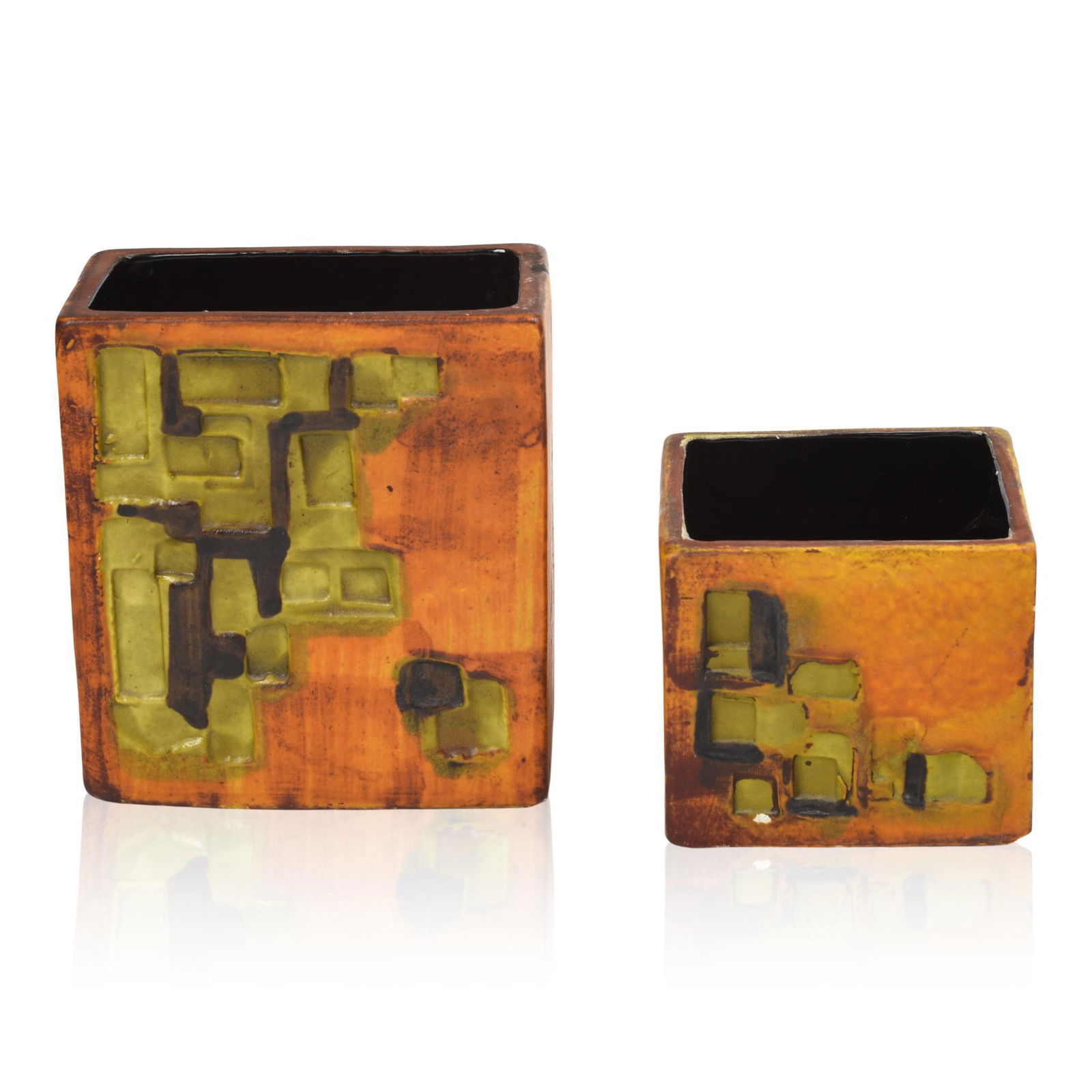 2 Fantoni Pottery Vases for Raymor, Italy, c. 1960's: Both signed, heights 6.25 and 4 inches. Small chip to one rim.