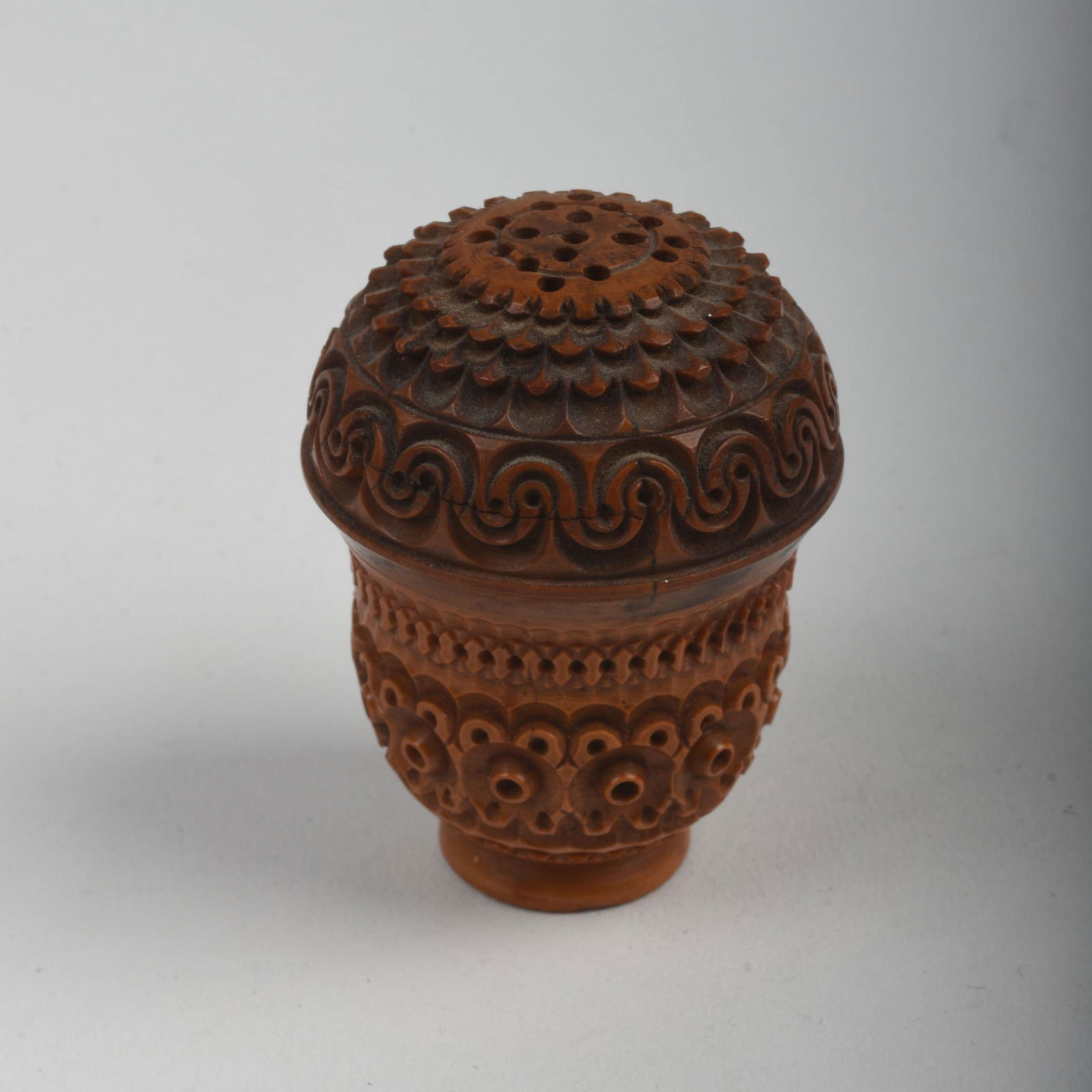 Victorian Coquilla Nut Thimble & Needle Holder. (1 of 1)