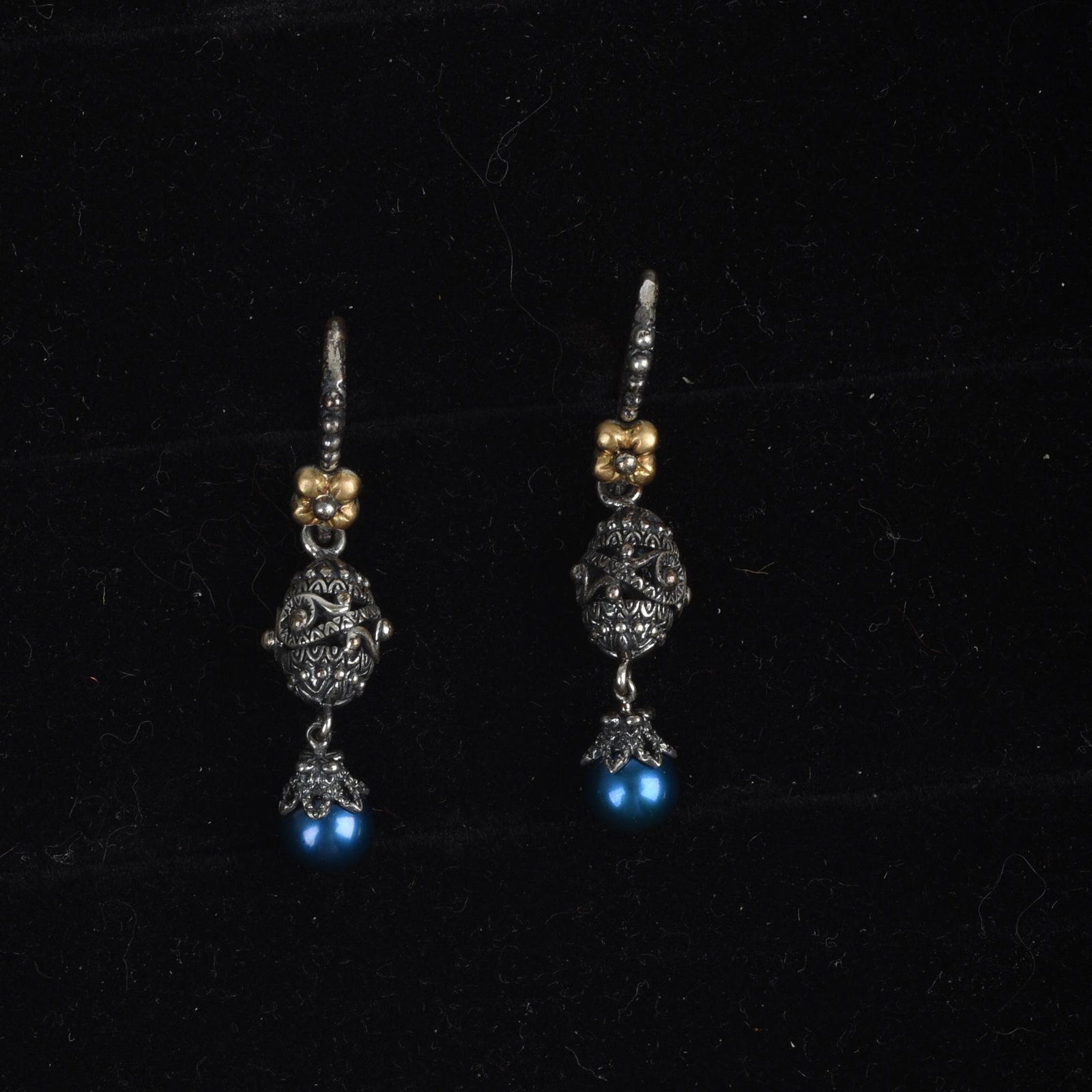 Barbara Bixby Sterling, 18K & Blue Pearl Earrings.: Length 1.5 inches.