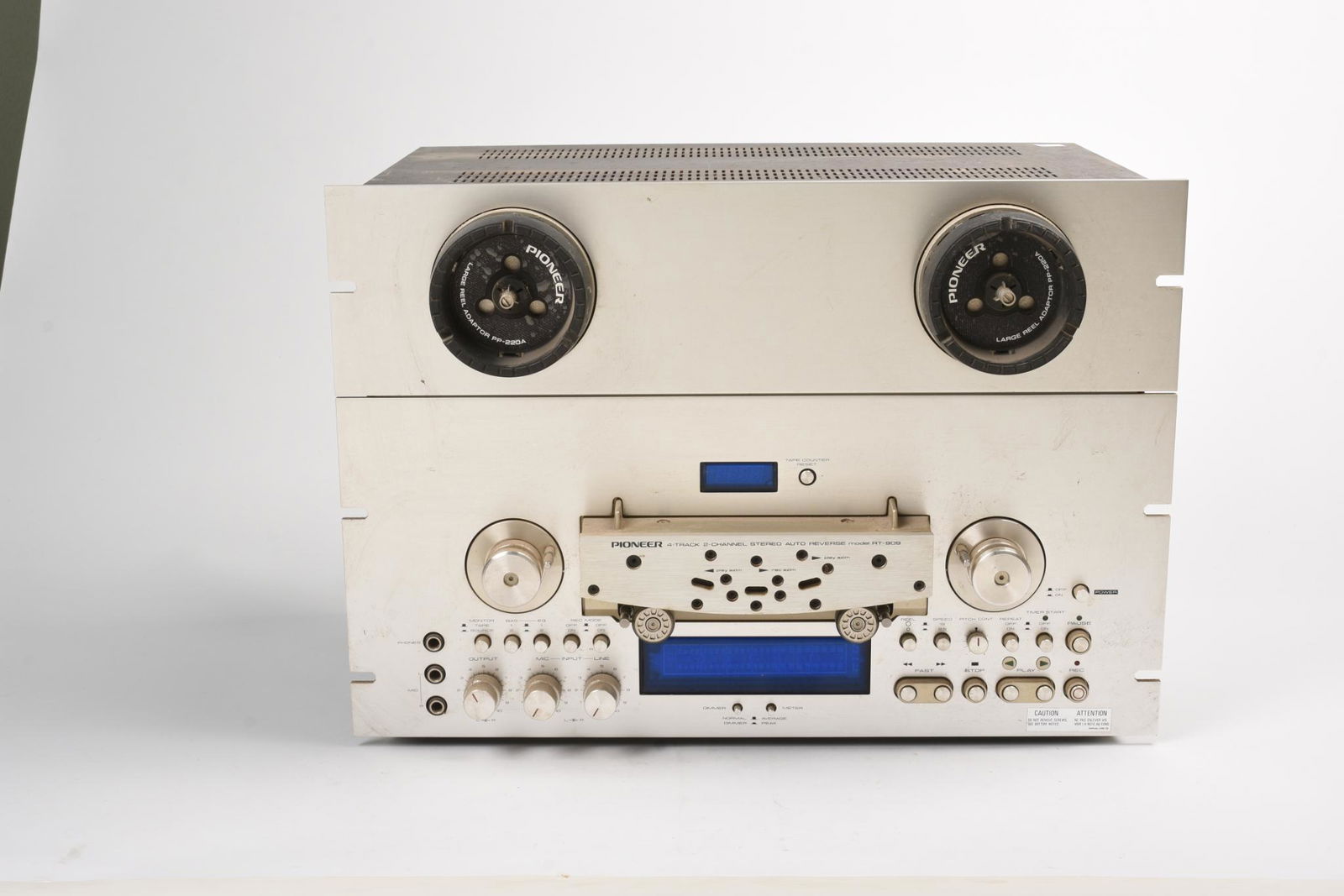 Pioneer RT-909 Reel to Reel Tape Deck. (1 of 3)
