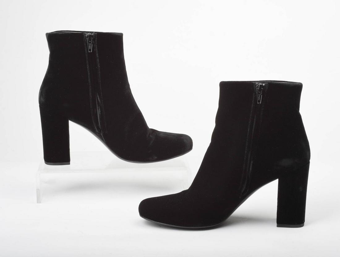 Pair of Saint Laurent Paris Velvet Short Boots.: Size 38.5. Condition: like new, worn once.