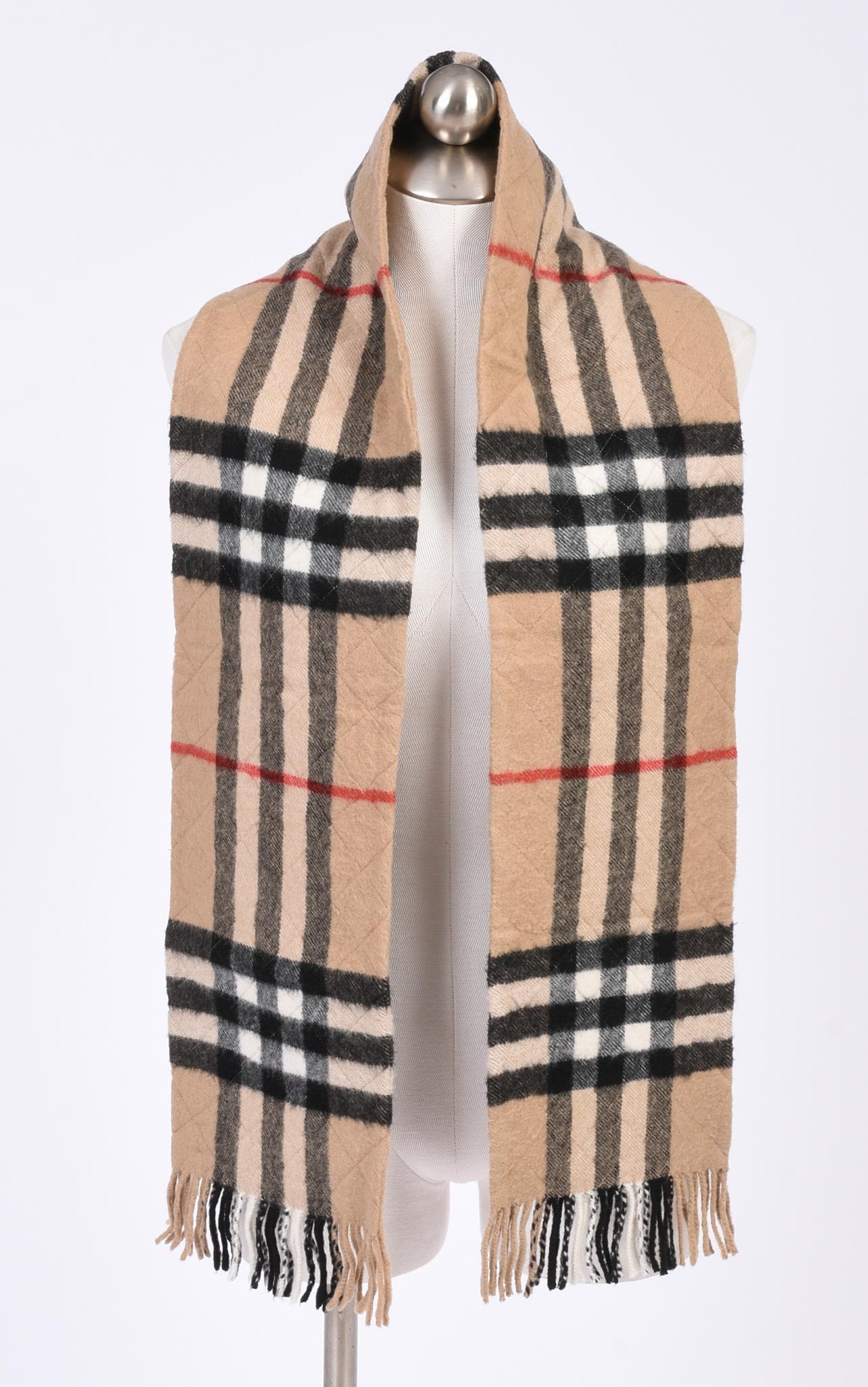 Burberry Cashmere Scarf. (1 of 4)