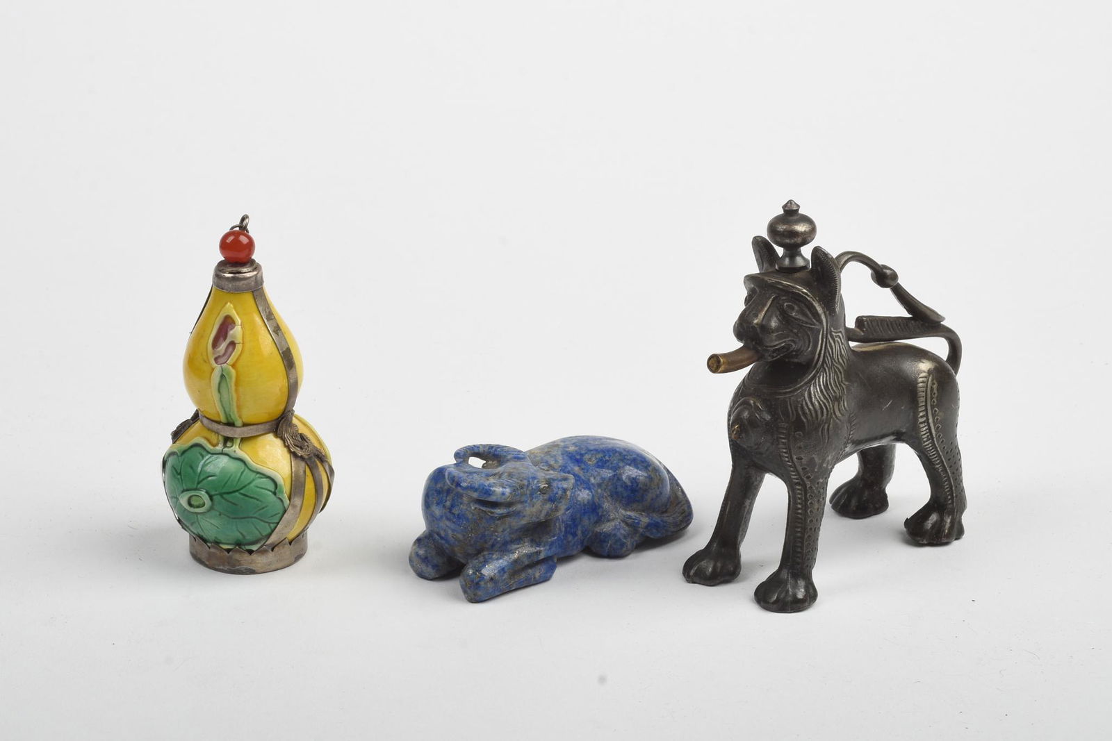 Three Small Asian Decorative Items. (1 of 3)