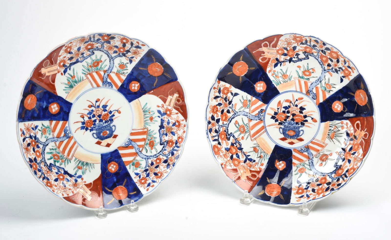 Pair of Japanese Imari Chargers. (1 of 3)