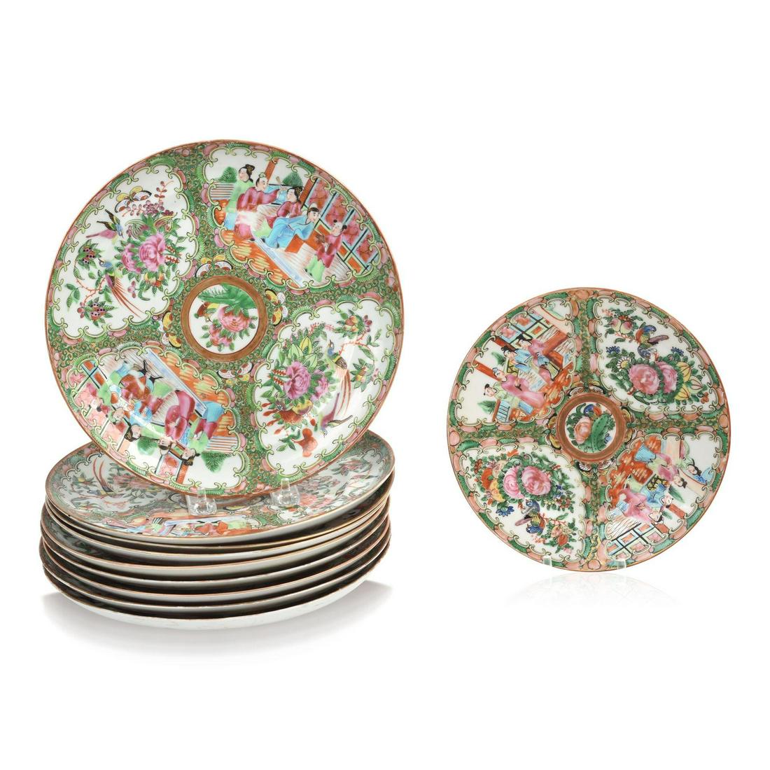 Set of Nine Chinese 'Rose Medallion' Dinner Plates. (1 of 2)