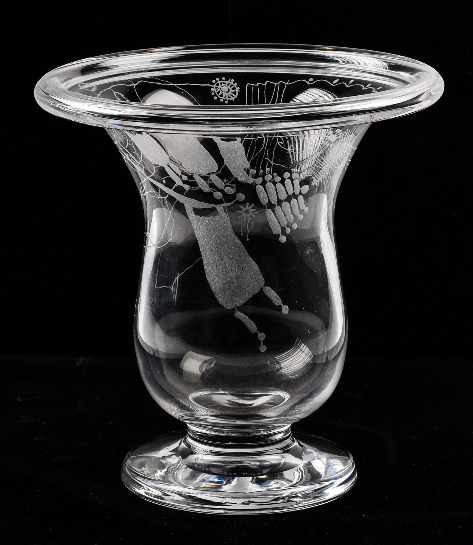Goran Warff Etched Glass Vase for Kosta Boda: Sweden, c. 1980, signed "Kosta 46995 Warff", height 7.625 inches.