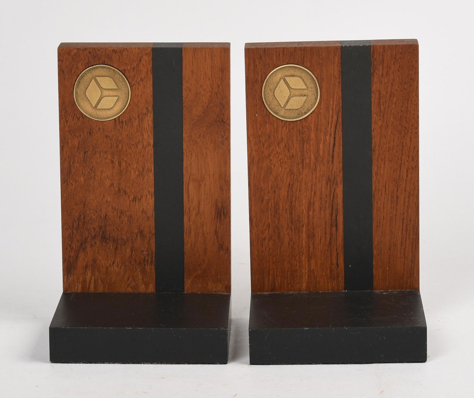 Harpswell House Slate and Wood Bookends. (1 of 8)