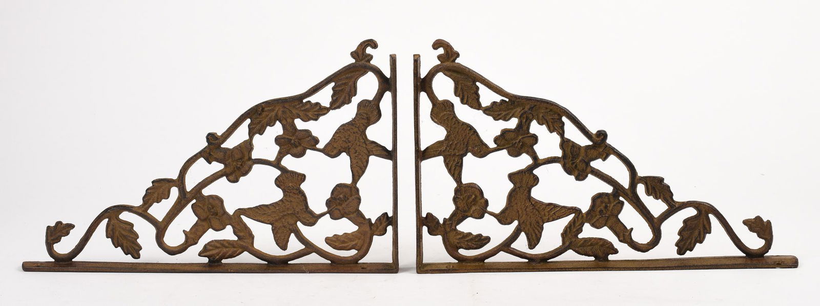 Pair of Cast Iron Hummingbird Shelf Brackets. (1 of 6)