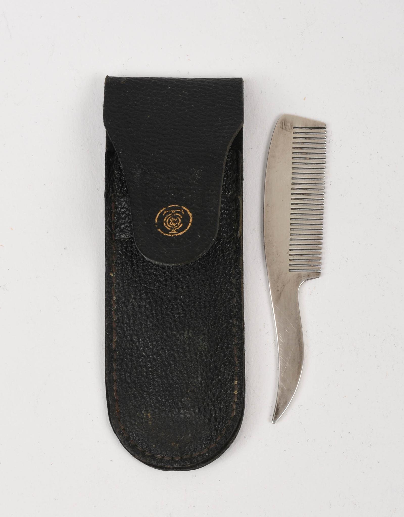 Tiffany & Co Sterling Mustache / Beard Comb. (1 of 2)