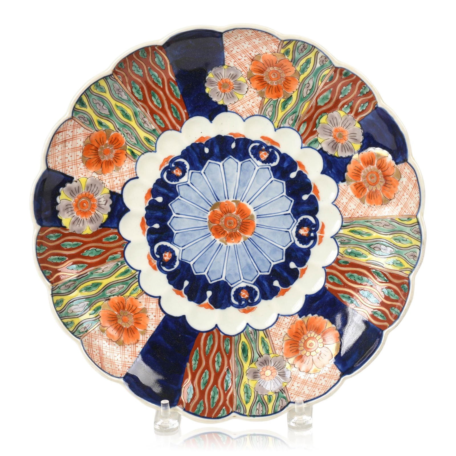 Japanese Imari Charger, Meiji Period. (1 of 2)