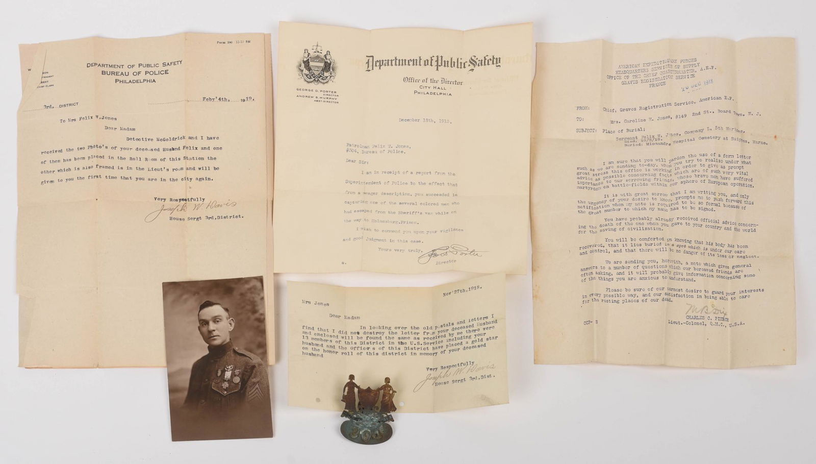 Group of Philadelphia Police Officer Ephemera. (1 of 4)