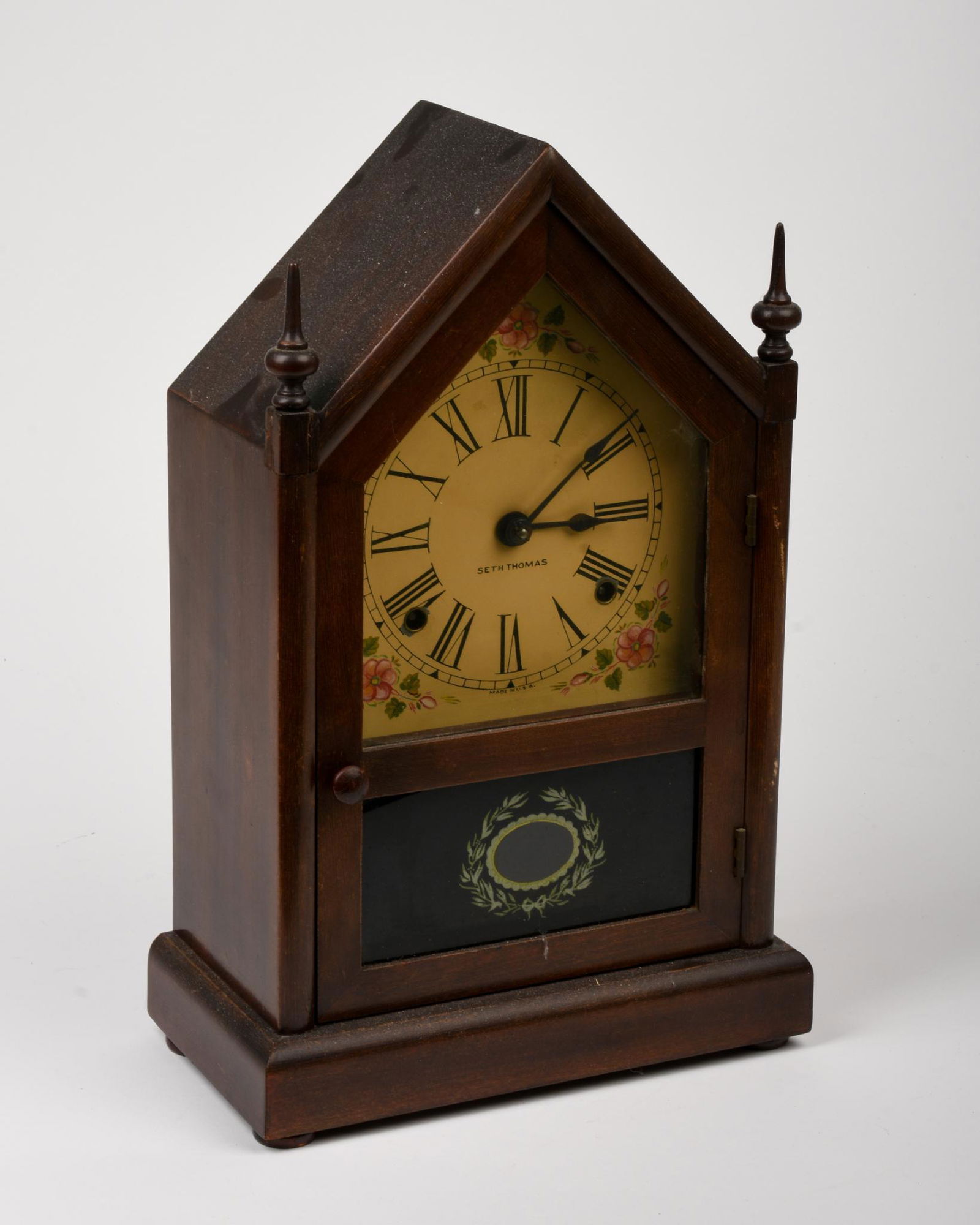 Seth Thomas Steeple Clock. (1 of 3)