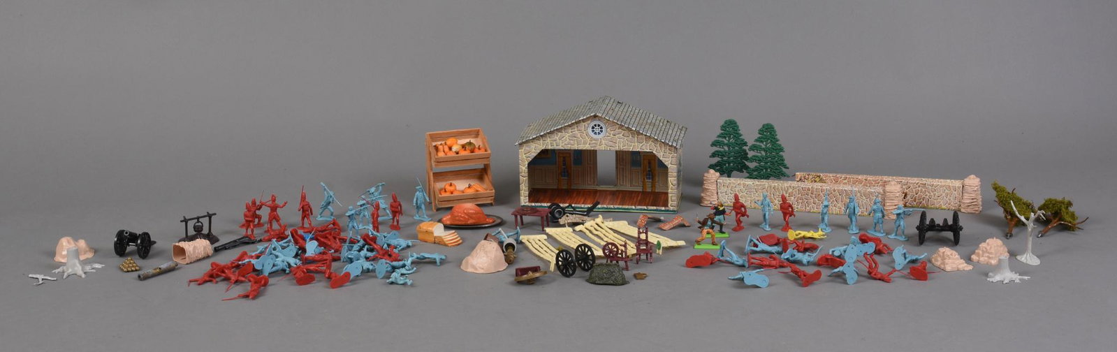 Group of Revolutionary War Diorama Pieces.: A Mar Toys tin Colonial house, plastic soldiers, spinning wheels and other accessories.