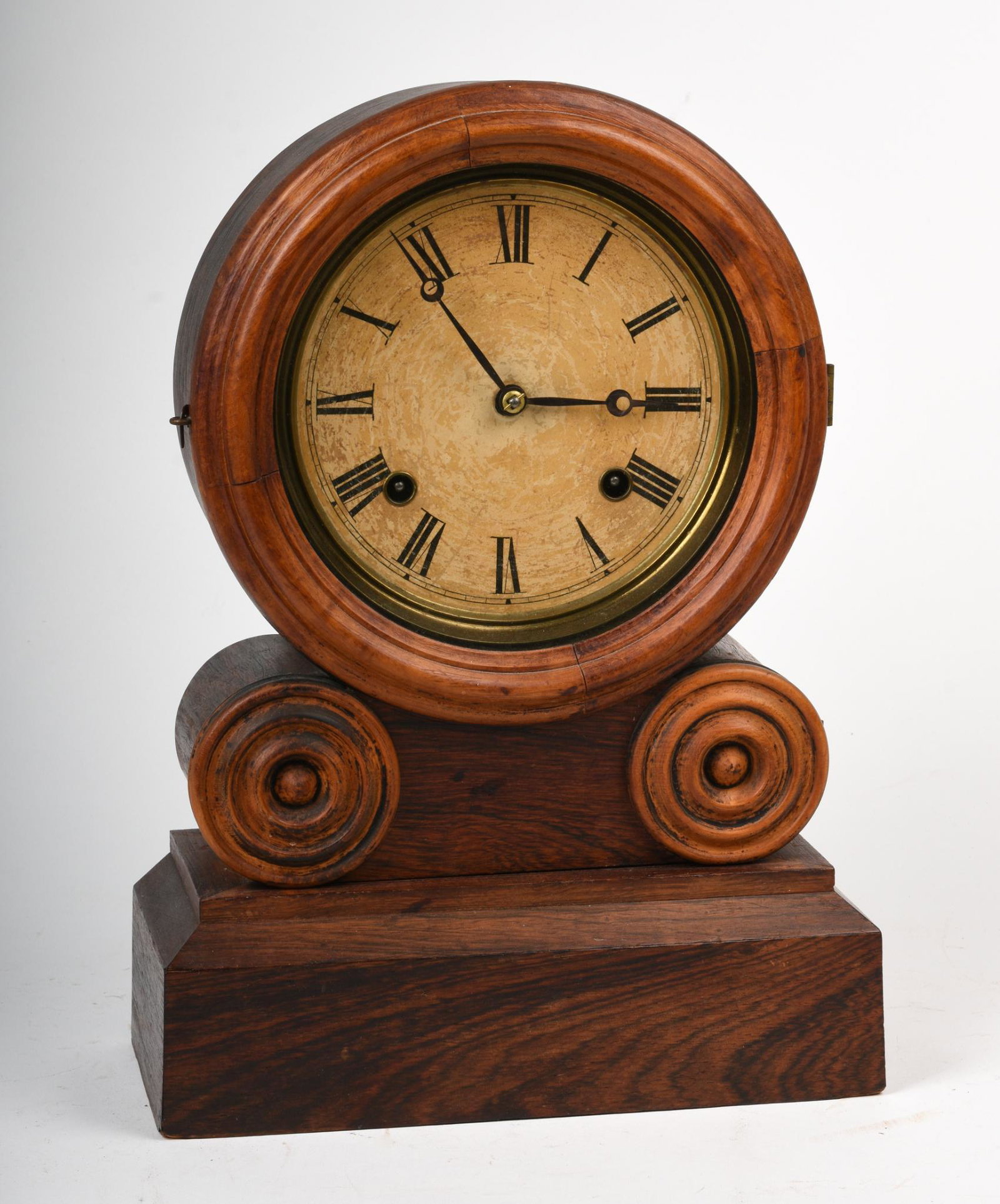 Ingraham Eight Day Mantle Clock.: Height 14.5 inches. Appears to be operational, not fully tested and sold as is.