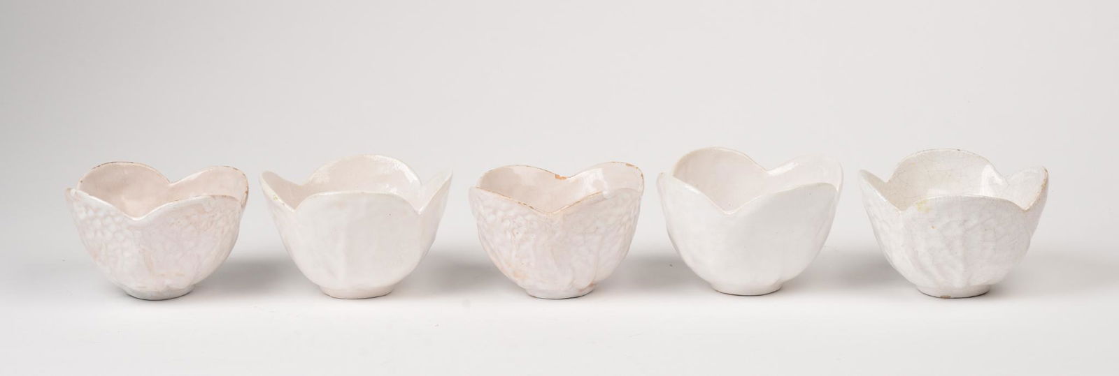 Five Vintage White Majolica Small Bowls. (1 of 3)