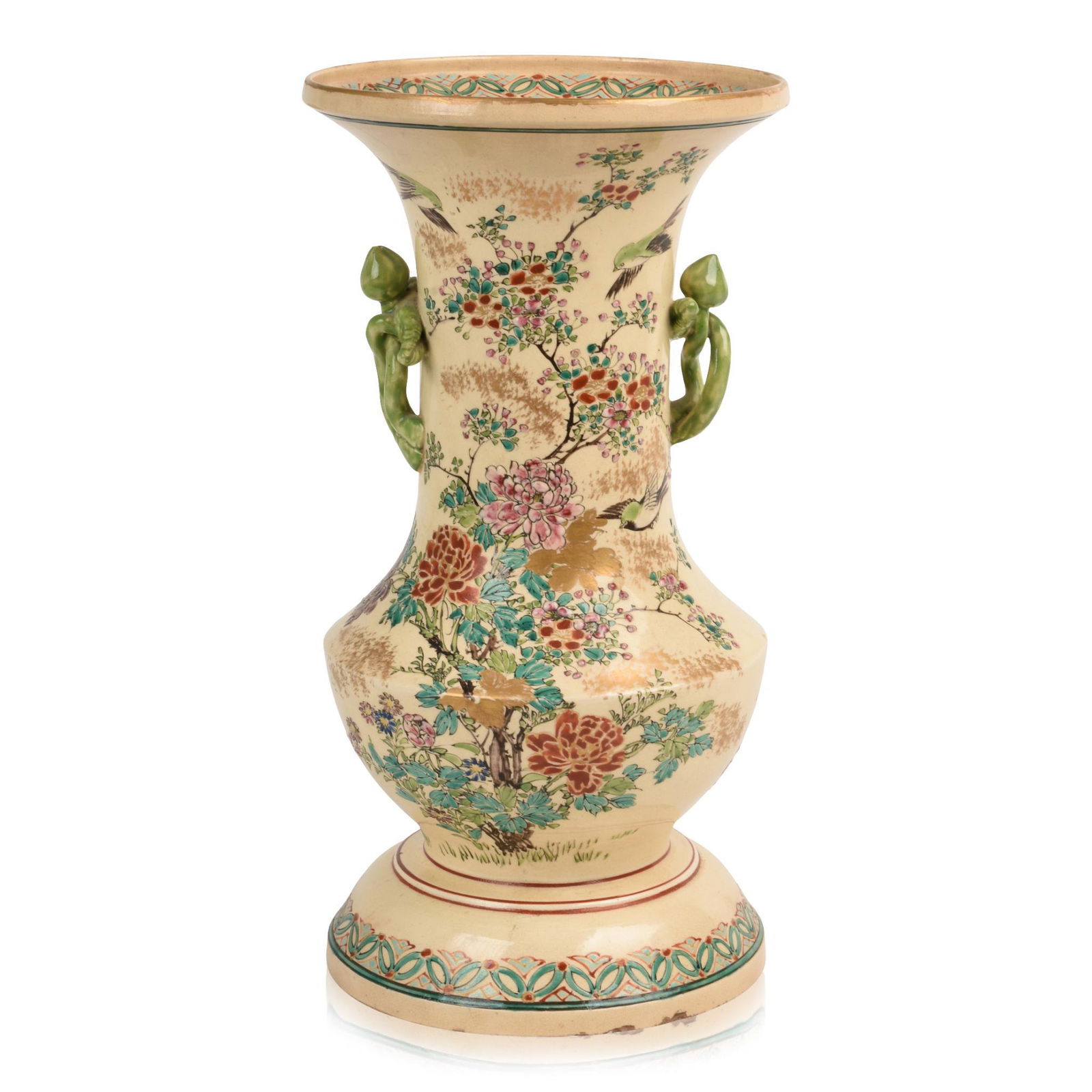 Large Satsuma Vase Signed Kinkozan. (1 of 6)