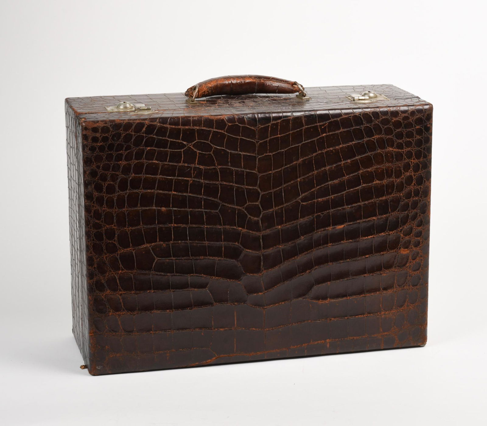 Vintage Alligator Skin Travelling Case. (1 of 5)