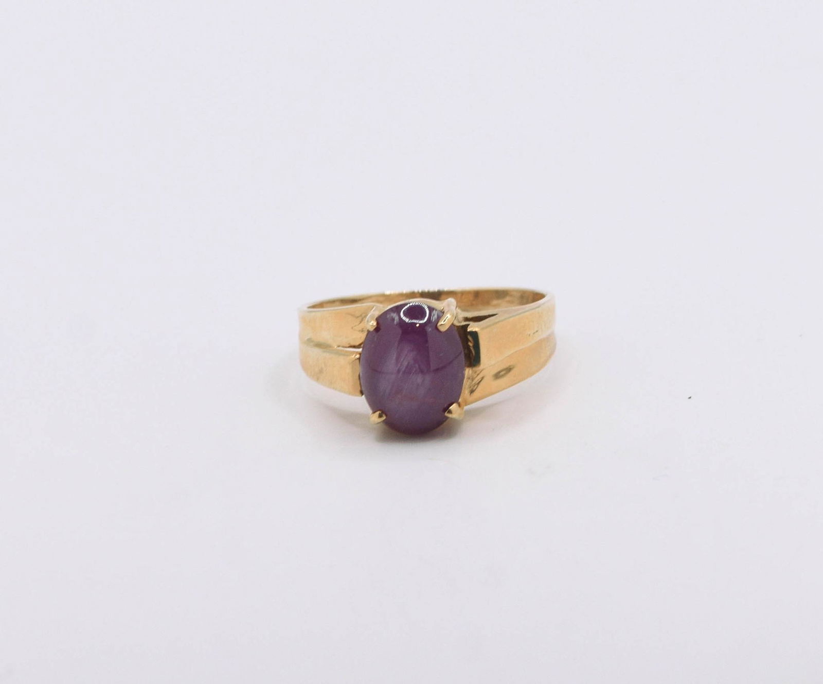 14K Yellow Gold Plum Star Ruby Ring (1 of 1)