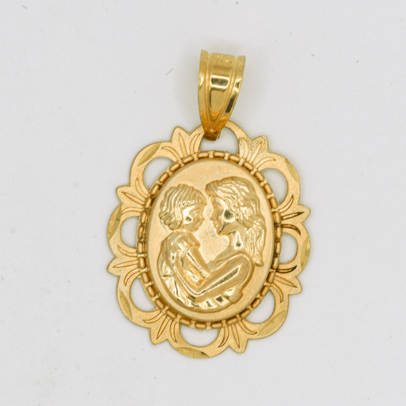14K Mother & Child Pendant: Mothers Poem on Back, 1.5 grams