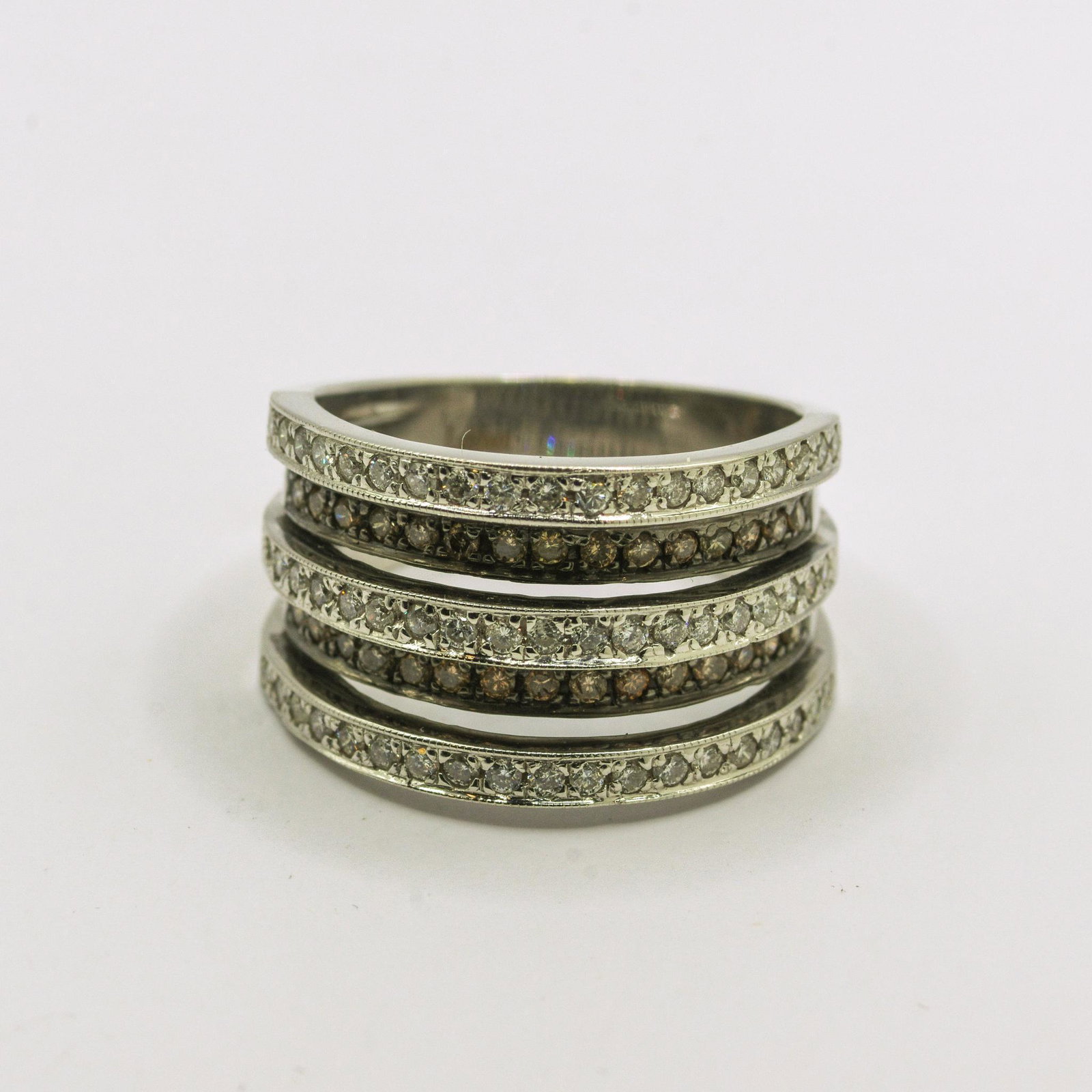 18KW LeVian .80cttw Diamond Band: Brown & White 5 Row Diamond Band. Size 6, 8.9 grams