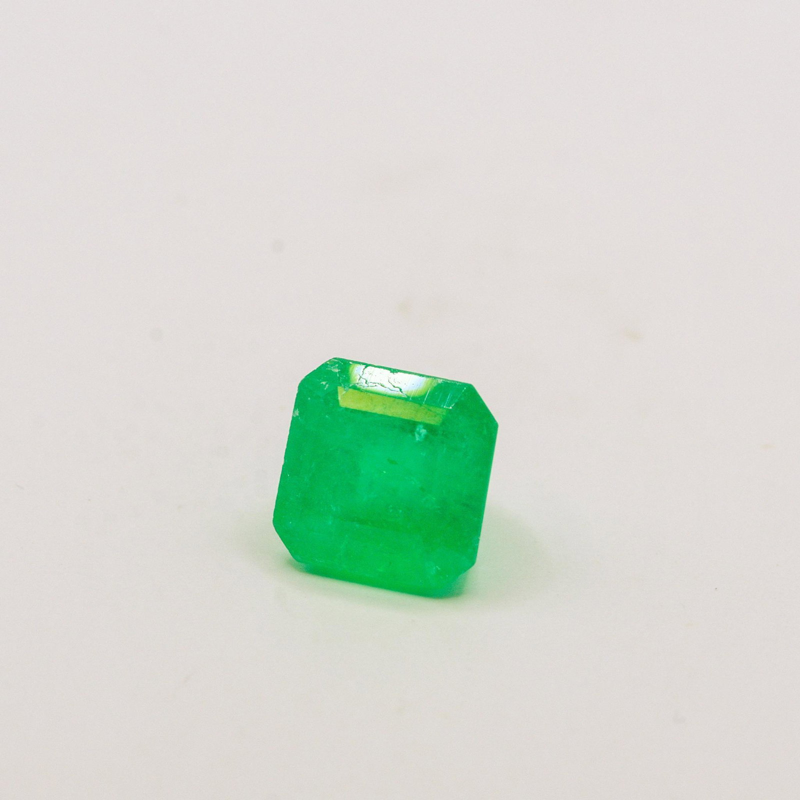 Emerald Stone: 2.90 ct 8mm X 8mm Square Loose Emerald