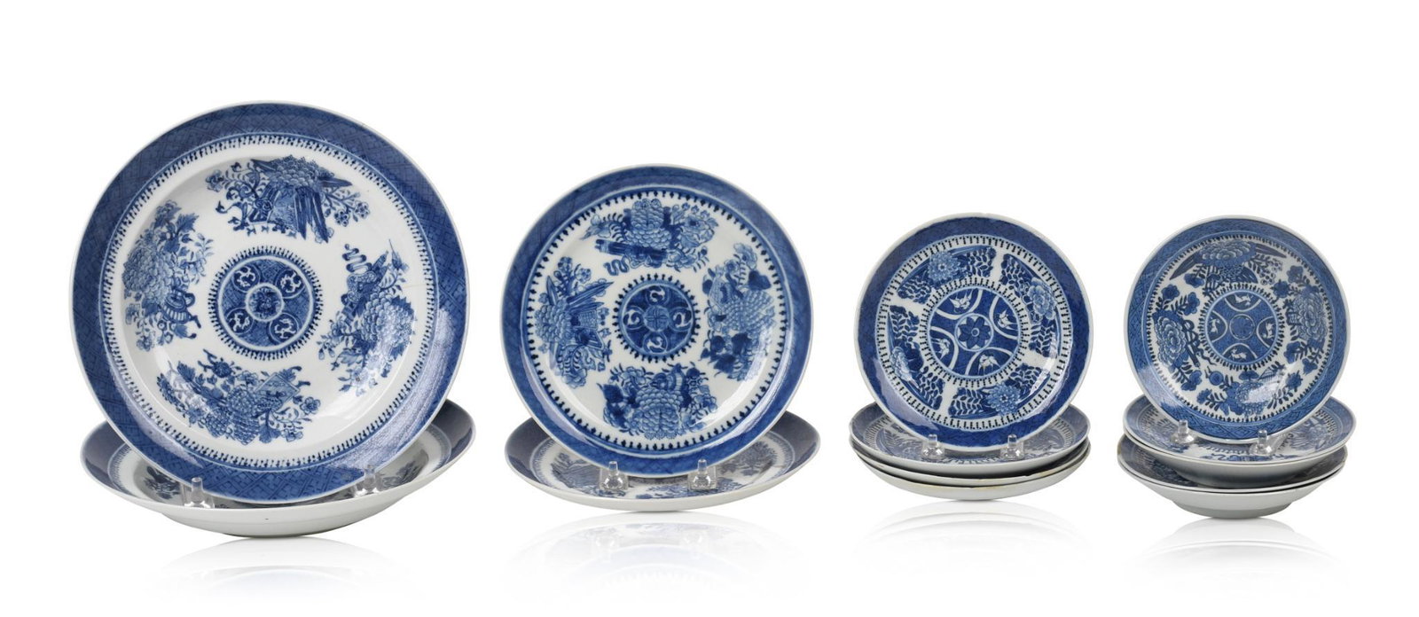 Thirteen Pieces of Blue Fitzhugh Porcelain.: 19th c. Some chips. Diameters 9.75 inches, 8 inches, 6 inches, 5.56 inches.