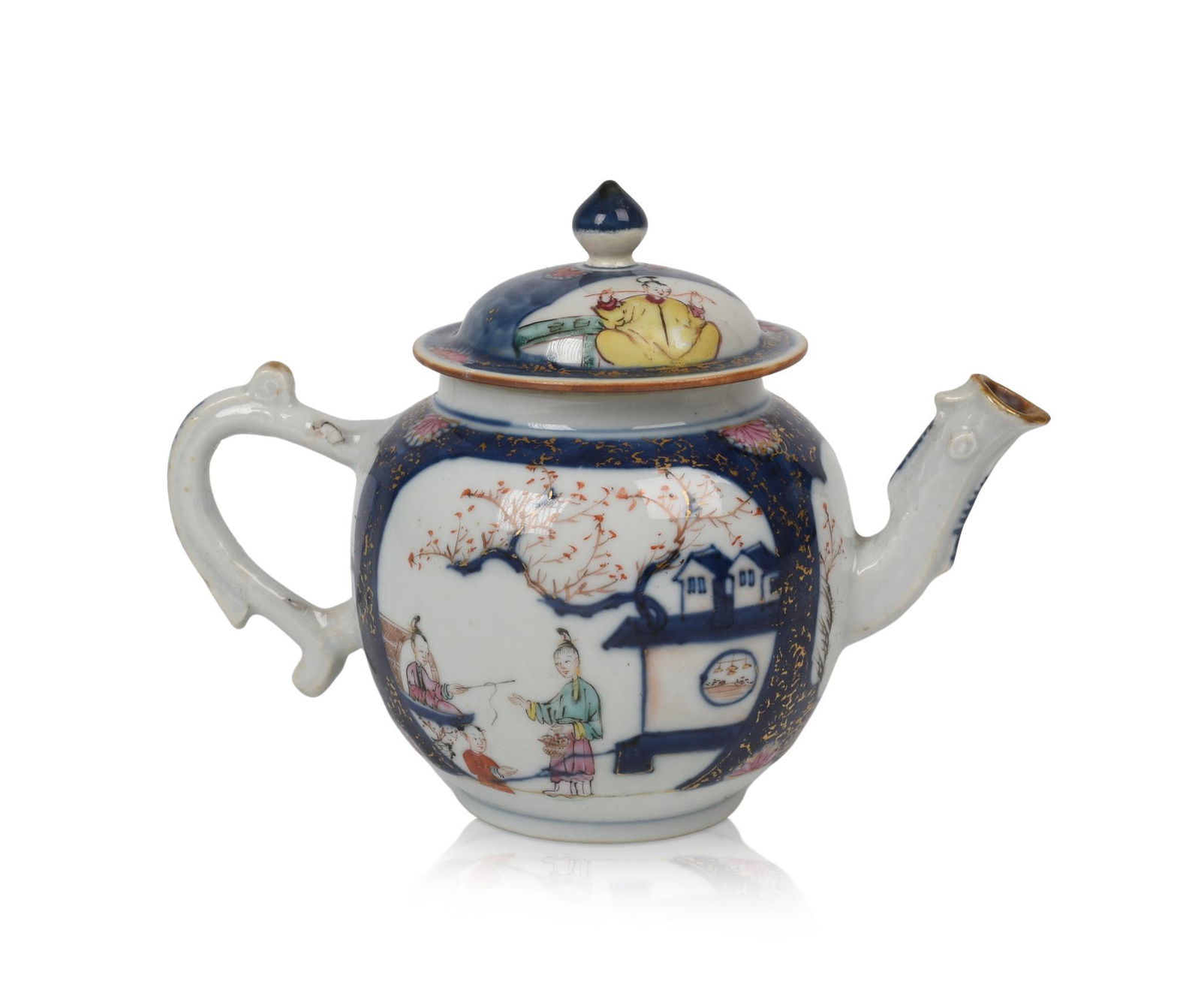 Chinese Export Porcelain Fisherman Teapot. (1 of 4)