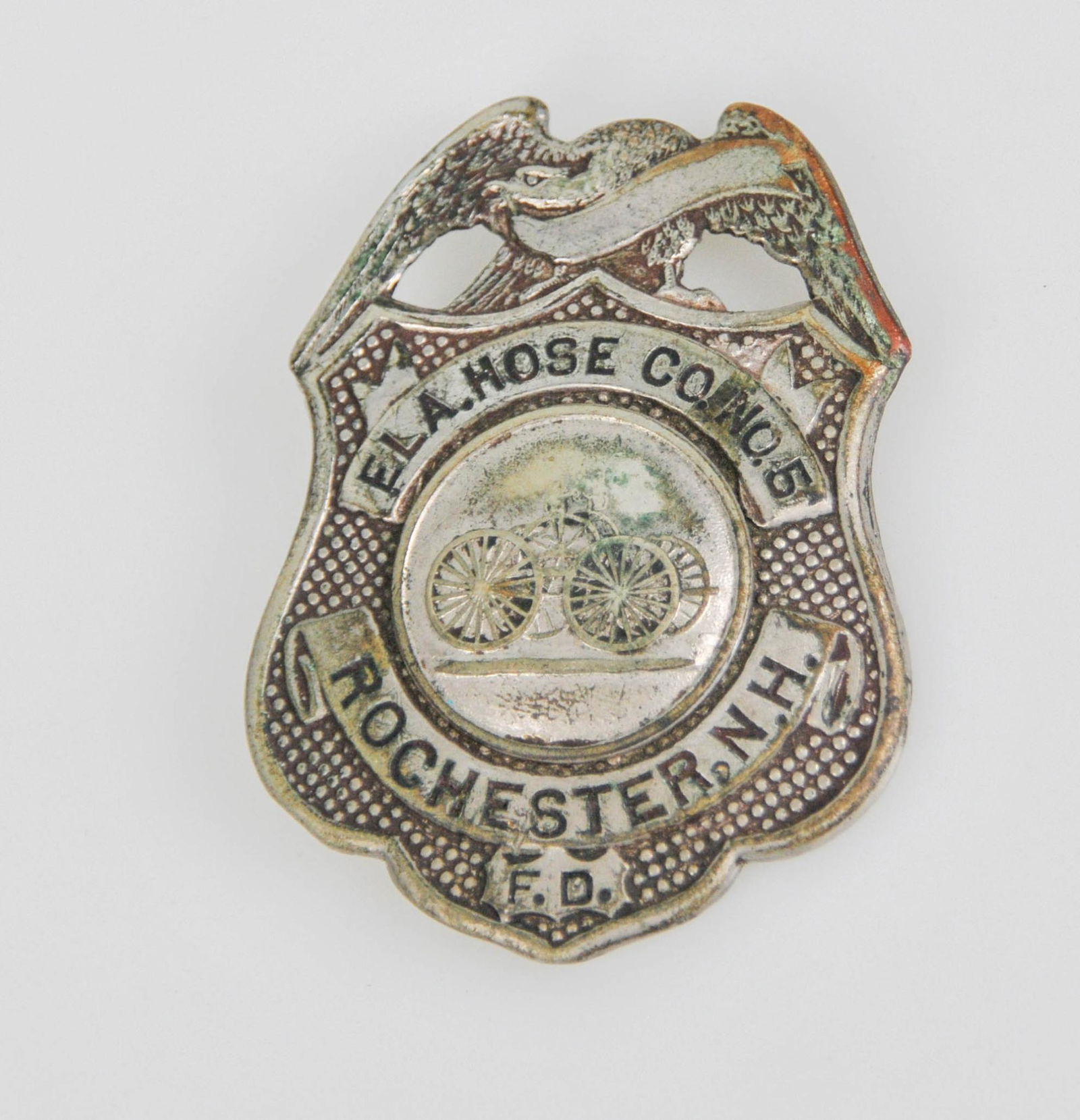 ANTIQUE 1910S-20S ROCHESTER NH ELA HOSE CO 5 FIRE DEPARTMENT BADGE (1 of 3)