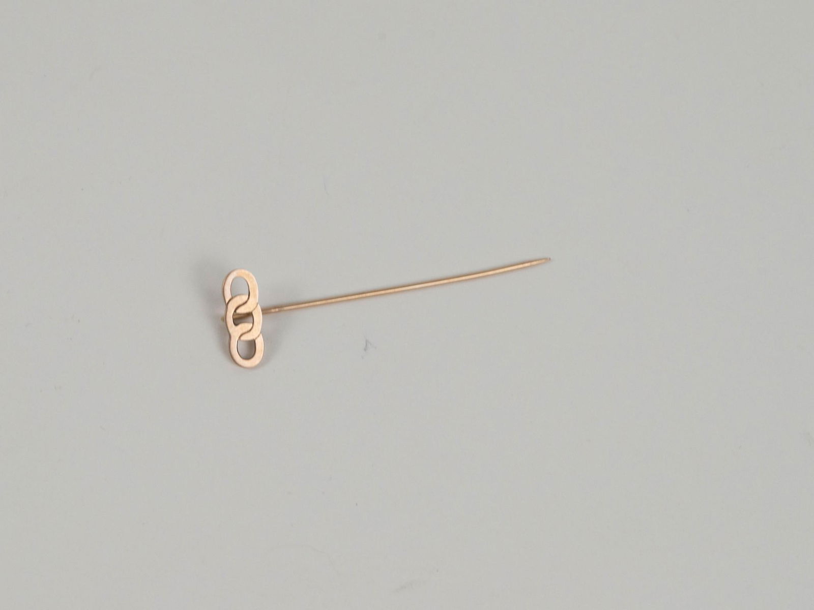 ANTIQUE 10K YELLOW GOLD ODD FELLOW CHAIN LINK STICK PIN (1 of 2)