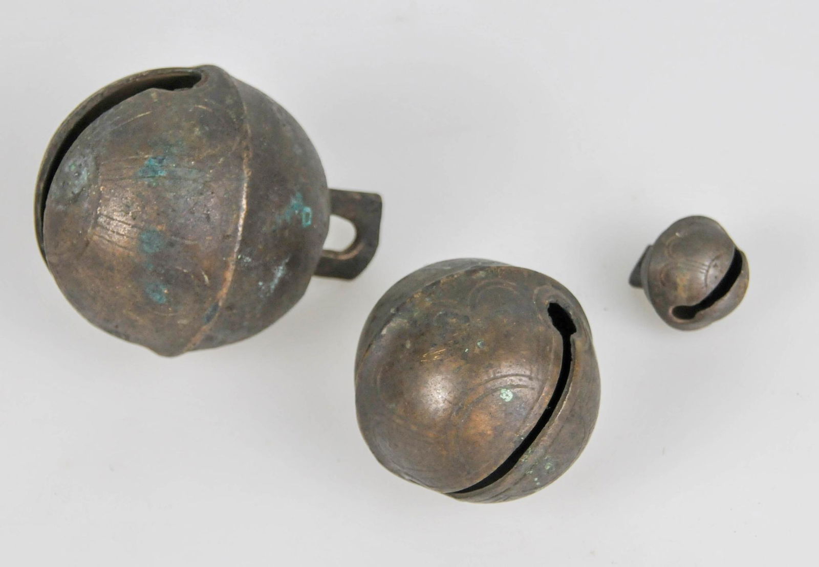 3 ANTIQUE SLEIGH BELL LOT (1 of 4)