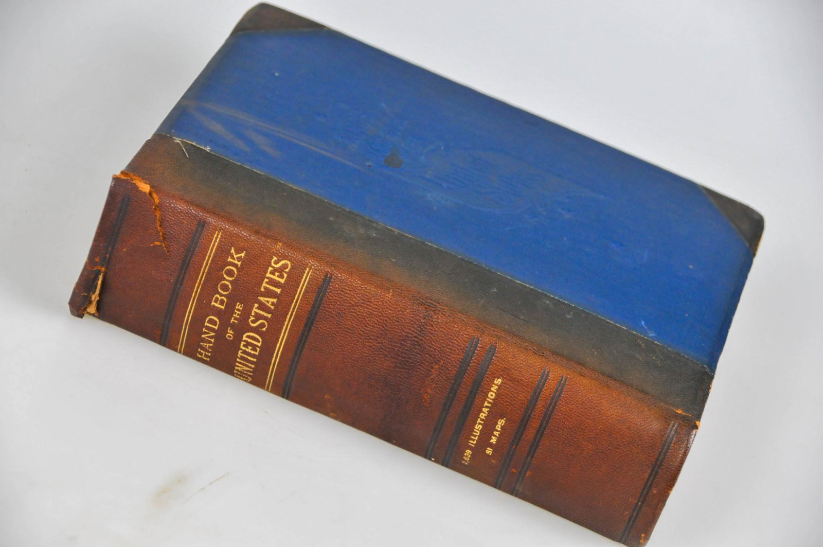 1891 KING HANDBOOK OF THE UNITED STATES BOOK: 2639 illustrations and 51 maps. planned and edited by moses king. text by M.F. Sweetster. published by moses king corporation buffalo NY. minor flaws. tear to cover