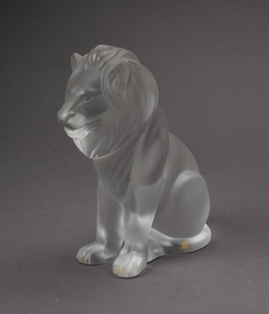 Large Lalique Lion Figure. (1 of 4)