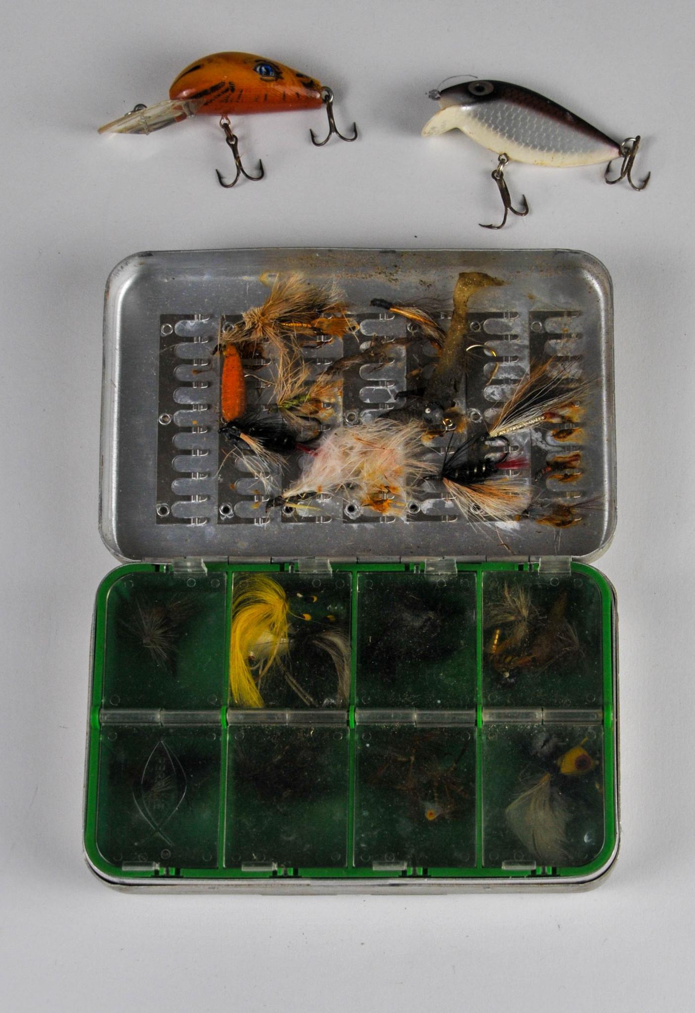 Collection of Vintage Fishing Lures.: Flies and two lures, in a Perrin aluminum box.