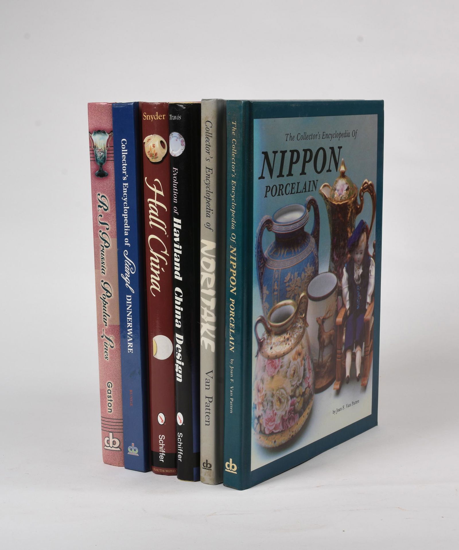 Books on 19th and 20th century Porcelain - Six (1 of 1)