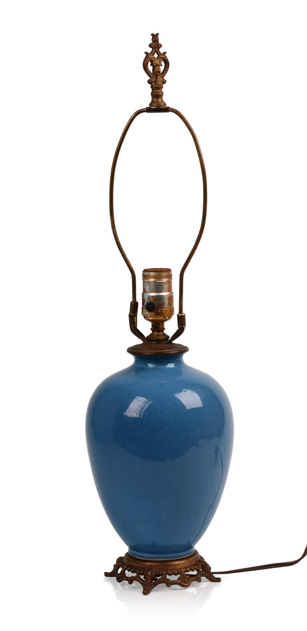 Roseville Pottery Rosecraft Blue Factory Lamp Base. (1 of 3)