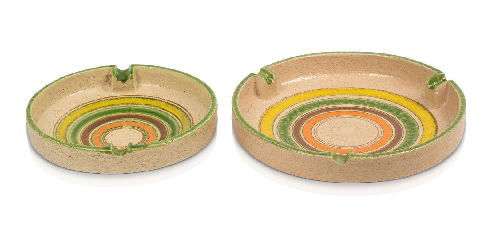 Two Aldo Londi for Bitossi Pottery Ashtrays. (1 of 5)
