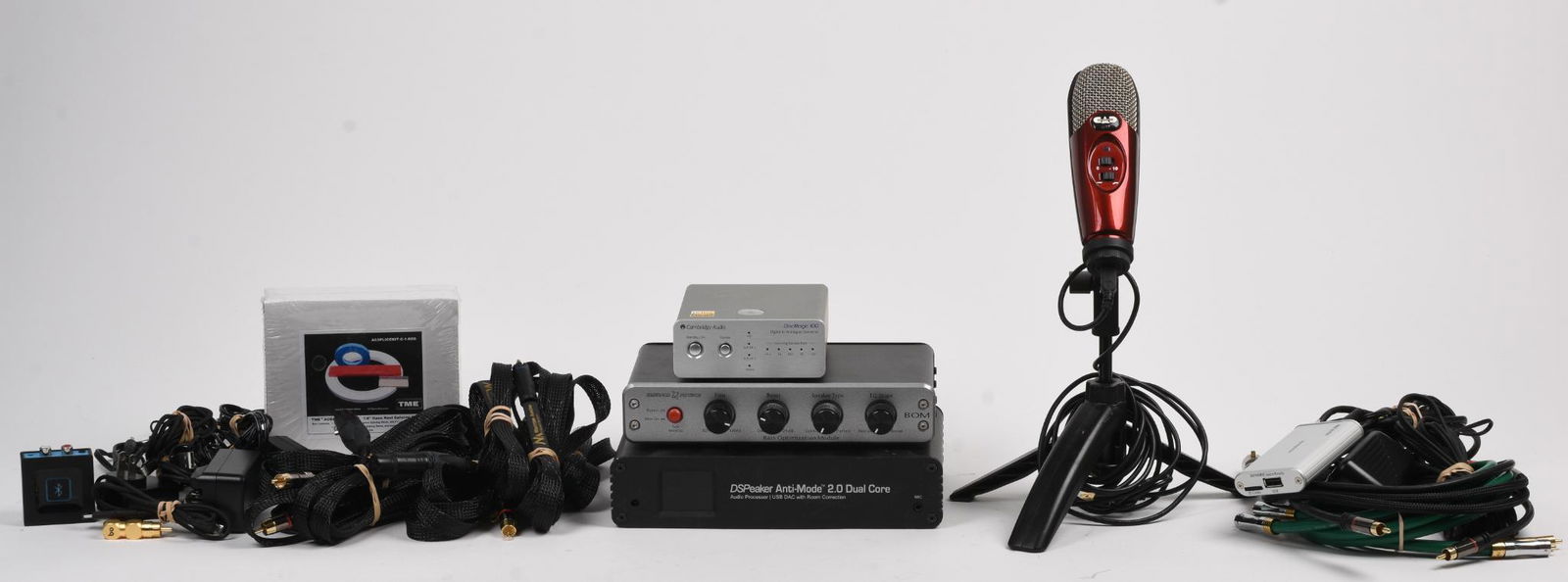 High Fidelity Audio Accessory Lot (1 of 4)