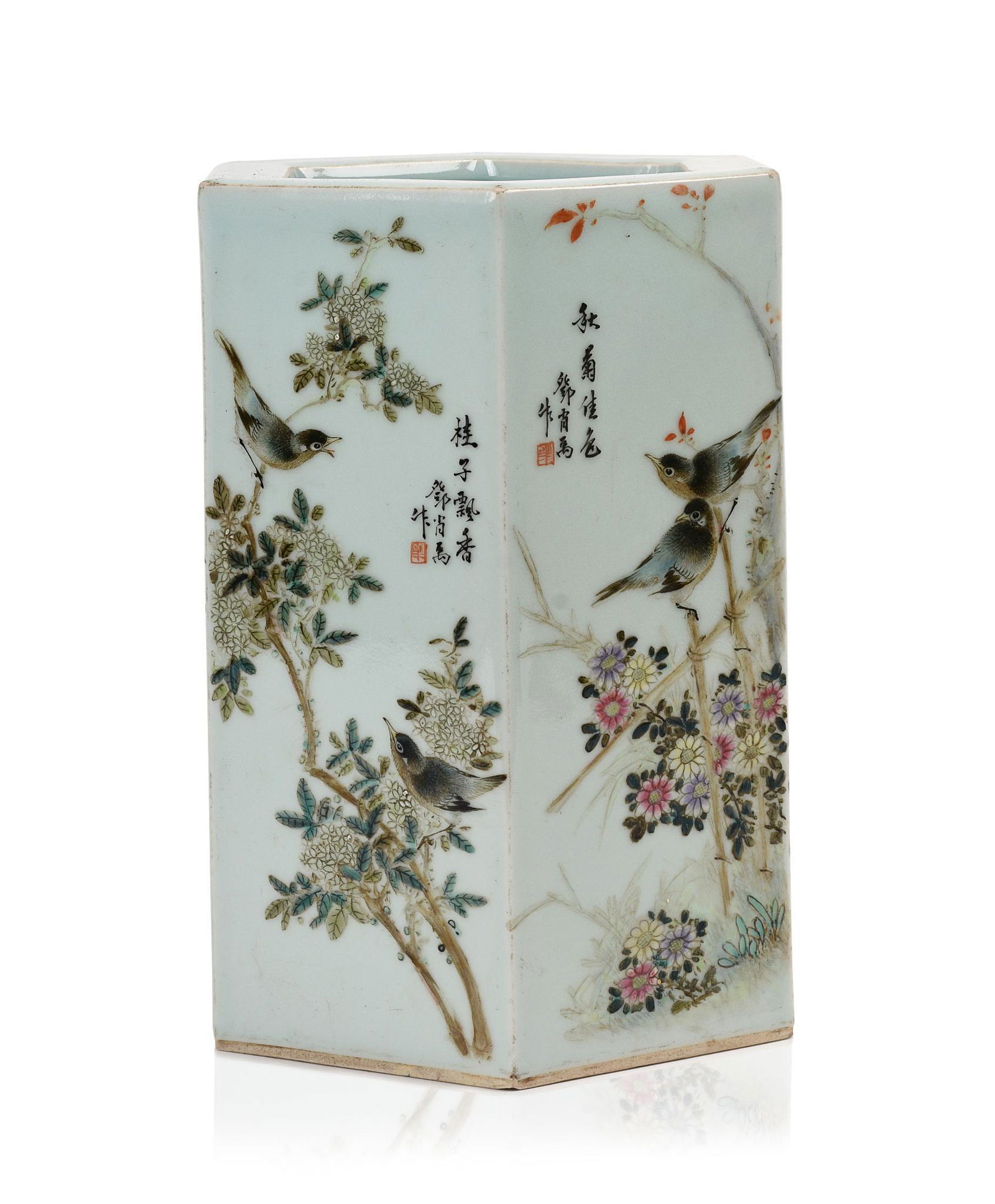 Large Chinese Hexagonal Vase. (1 of 4)