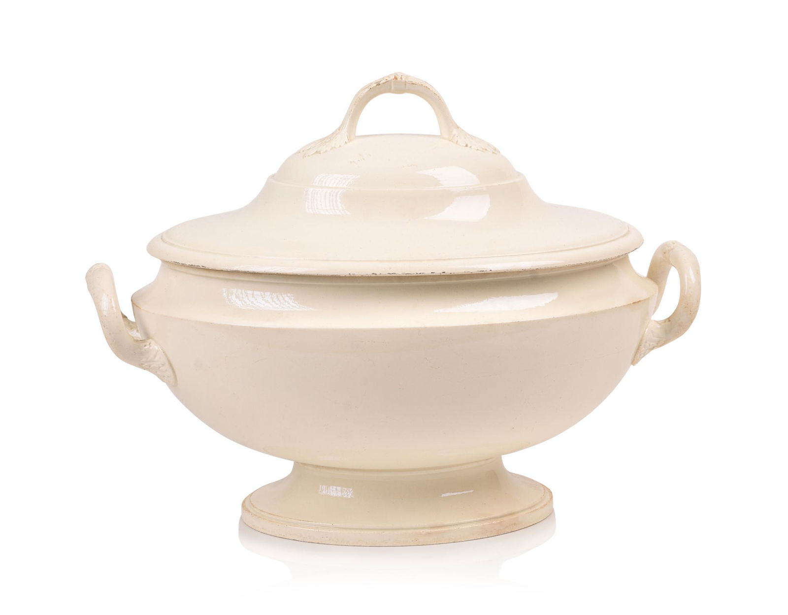 Early Pearlware Two Handled Covered Tureen. (1 of 4)