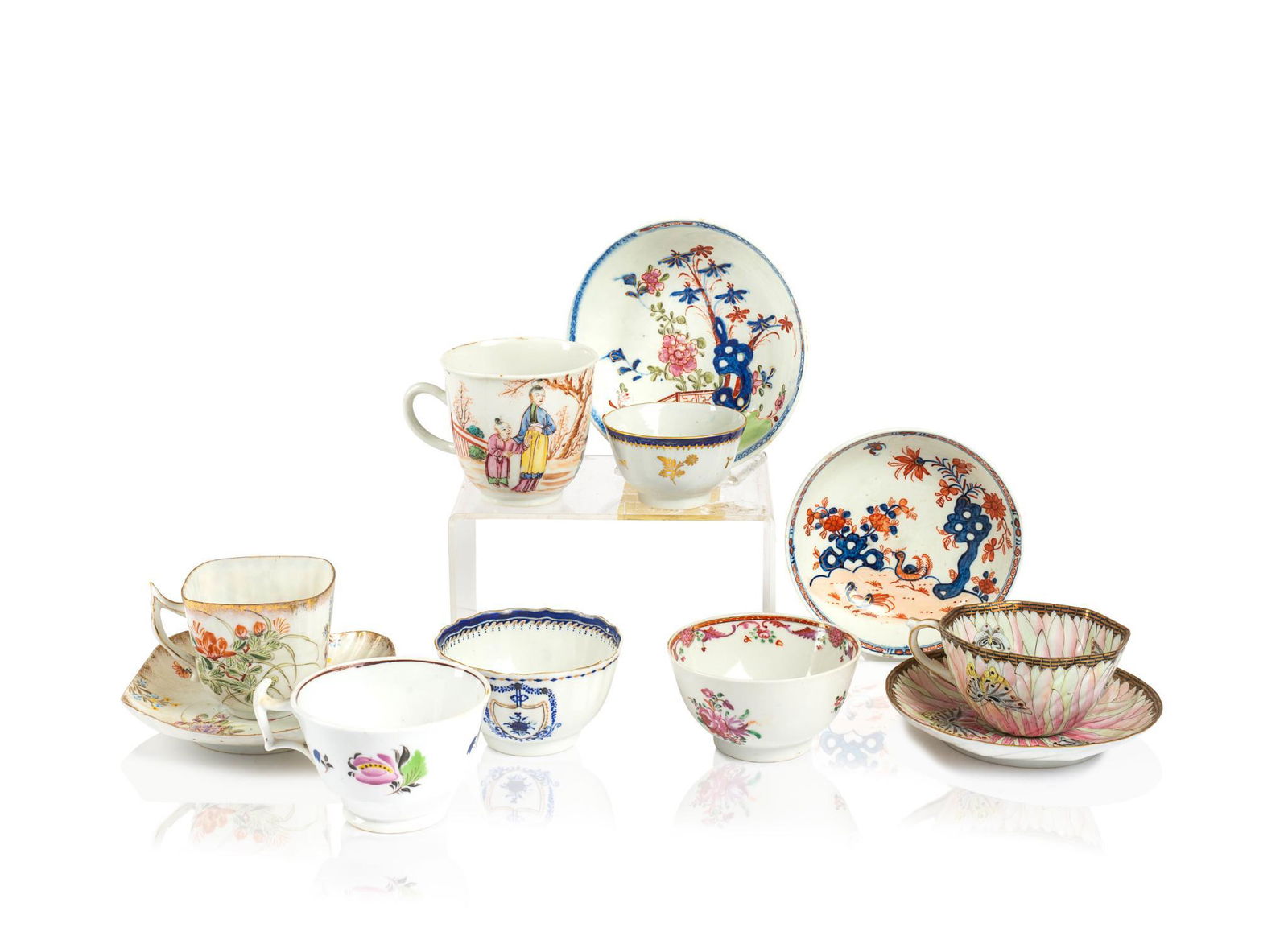 THREE CHINESE EXPORT TEACUPS AND SAUCERS. (1 of 9)