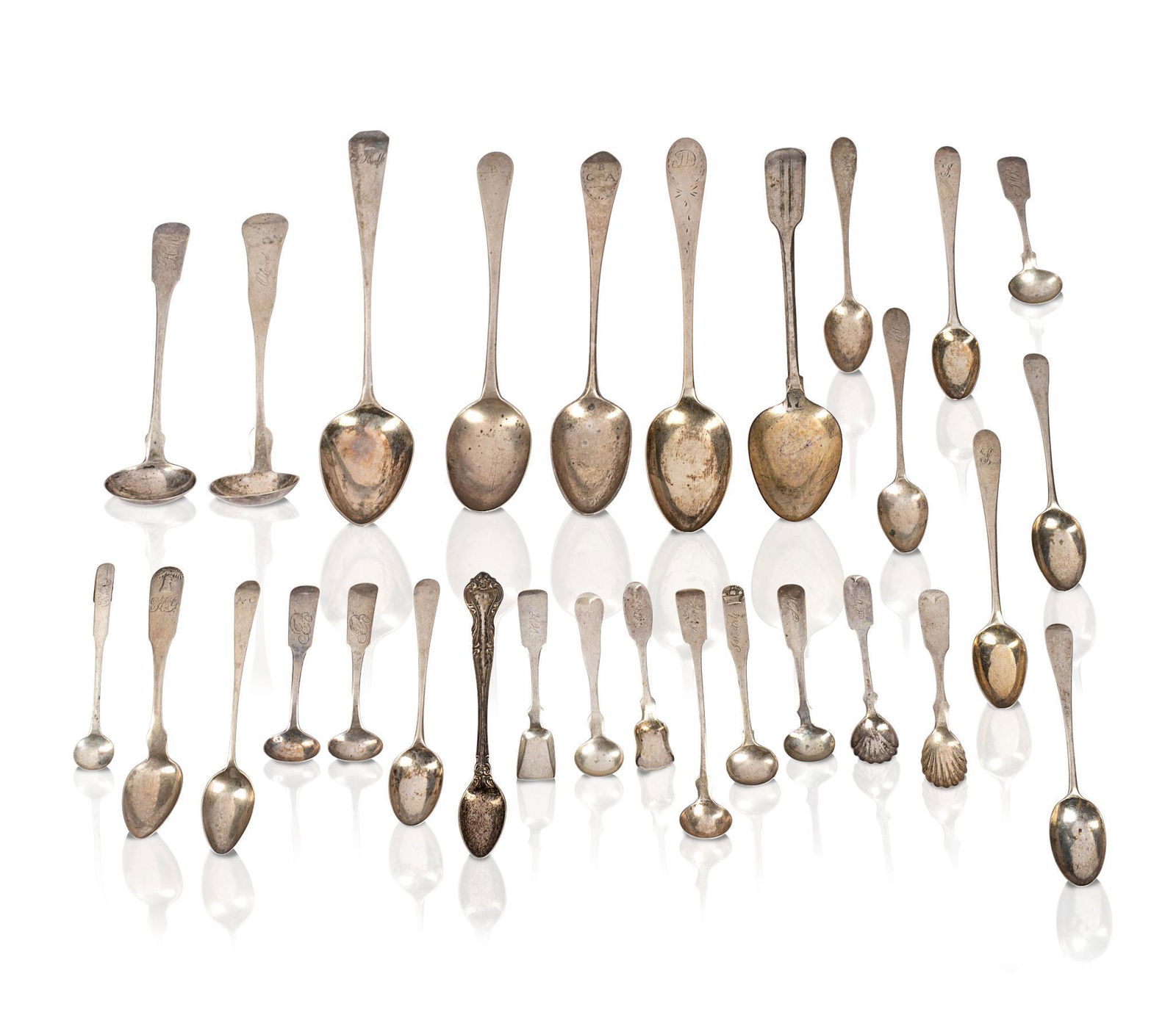 GROUP OF TWENTY-NINE COIN SILVER SPOONS. (1 of 5)