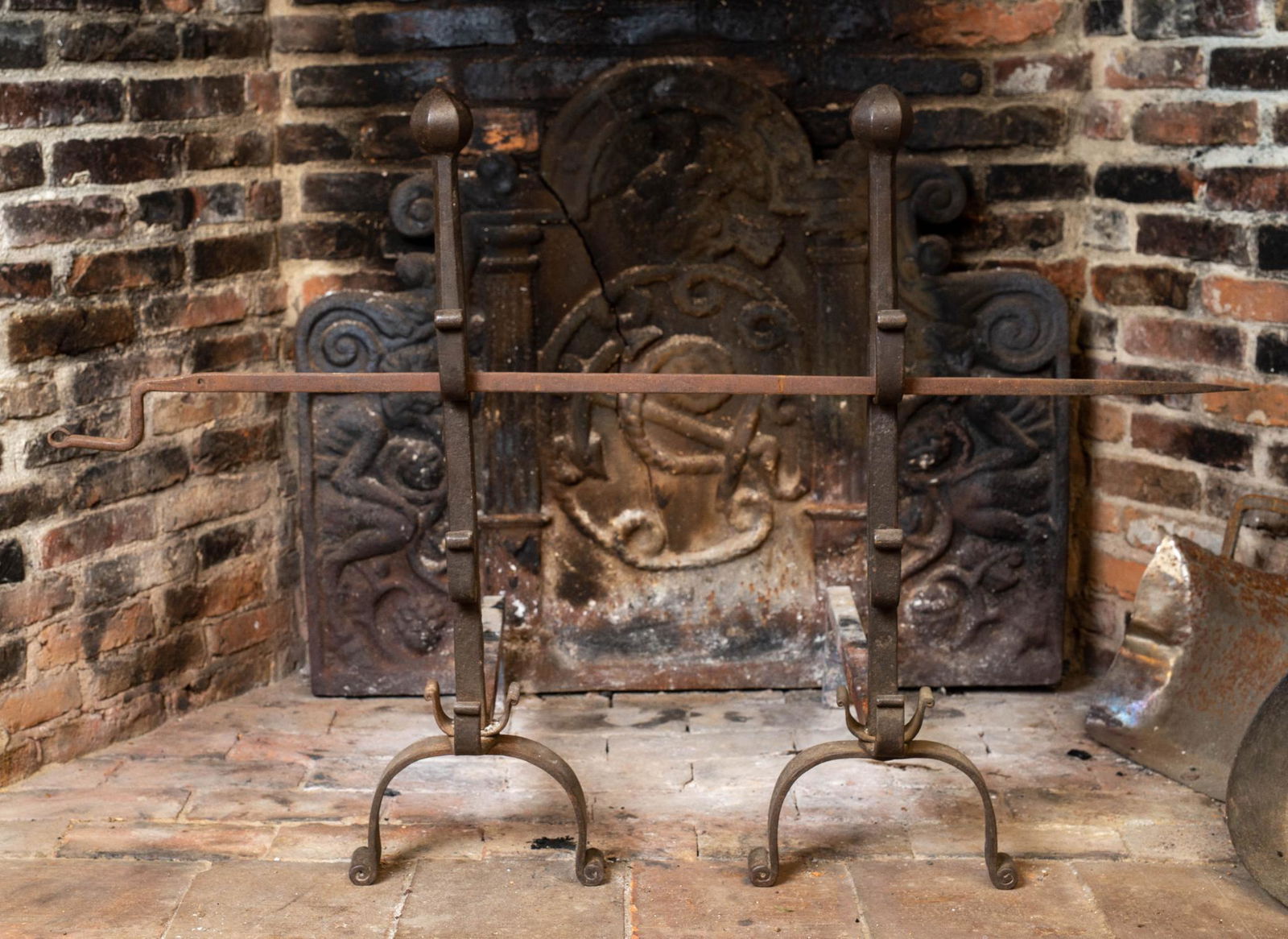 PAIR 18TH CENTURY CAST IRON ANDIRONS WITH SPIT. (1 of 3)