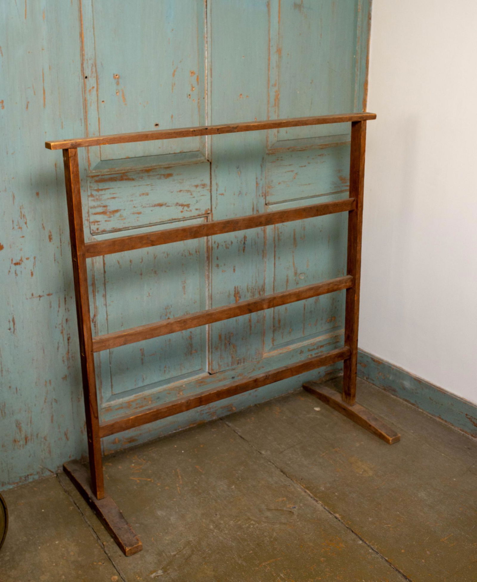 Pine Wooden Quilt Rack